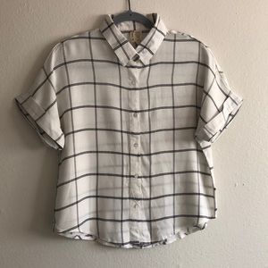 Japna short sleeve white and black checkered top